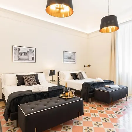 Foresteria Di Piazza Cavour - Luxury Suites&guest House Affittacamere 4*