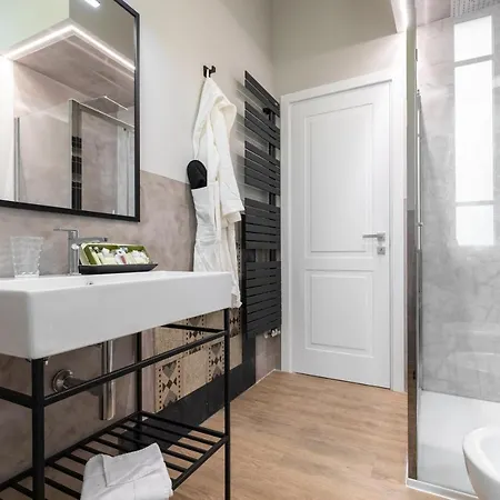Foresteria Di Piazza Cavour - Luxury Suites&guest House Affittacamere