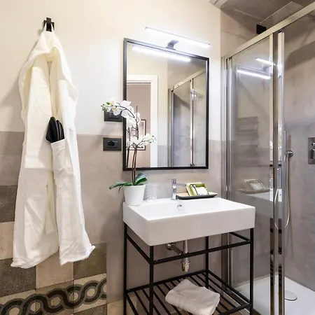 Foresteria Di Piazza Cavour - Luxury Suites&guest House